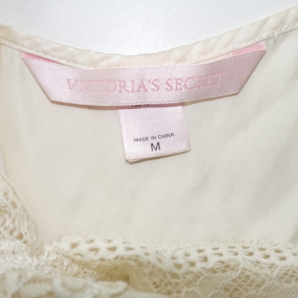 Vintage Victoria's Secret Bridal Robe & Nightgown - Picture 8 of 8